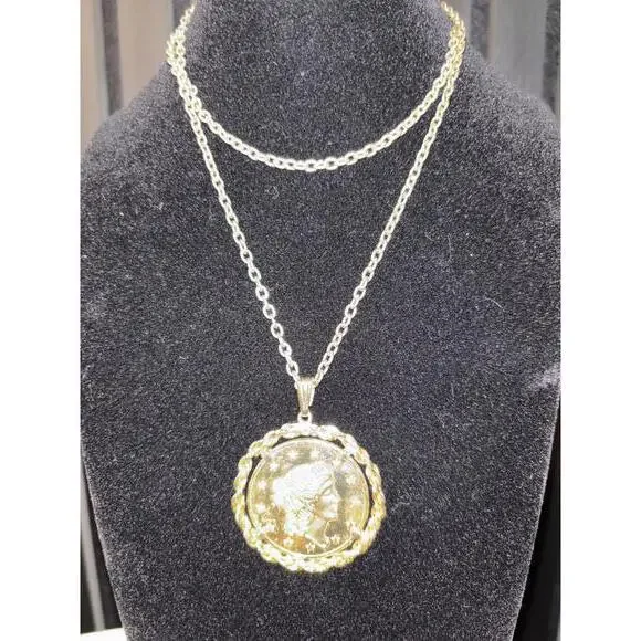 Vintage Coin Pendant Necklace with Chain - Picture 4 of 4